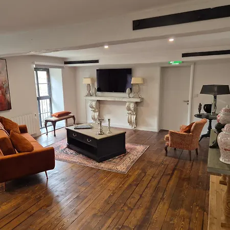 Apartment Darcy Magee No1 *