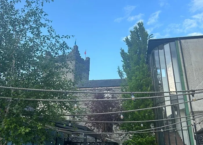 Darcy Magee No1 Apartman